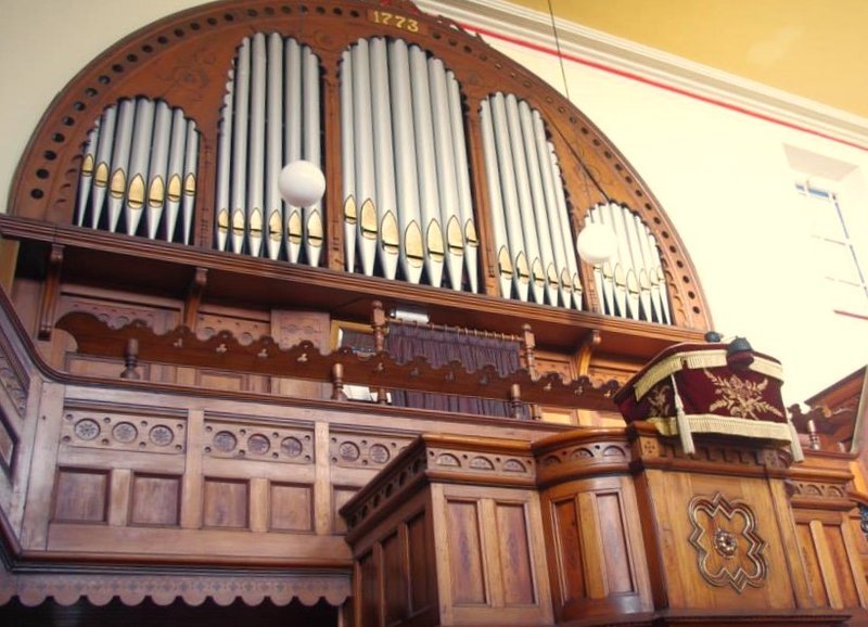 2 Mount Zion organ detail