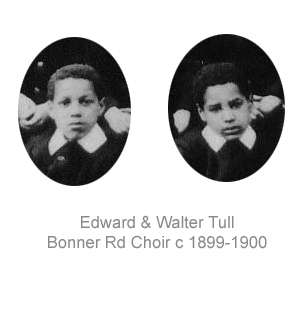 Walter Tull with other officers