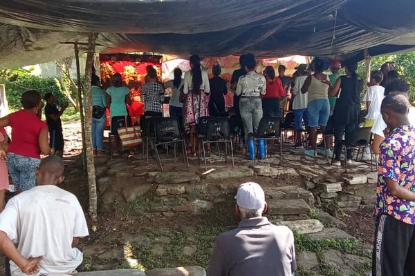 Mission group meeting in rural Cuba