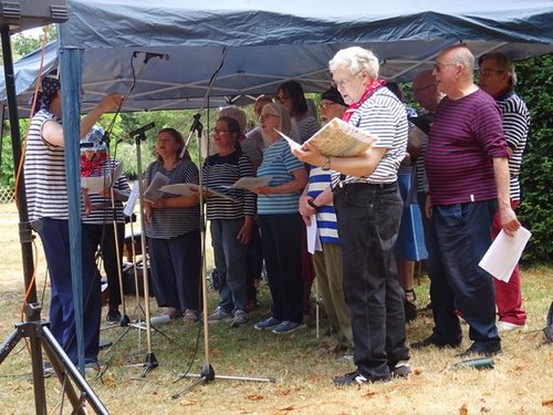 Music in the garden2