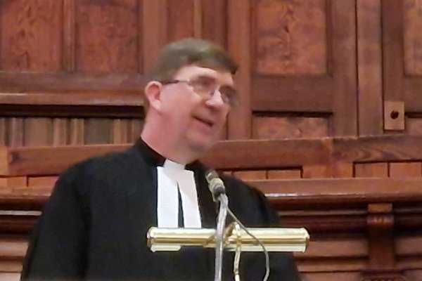 Revd Dr Jonthan Hustler 05