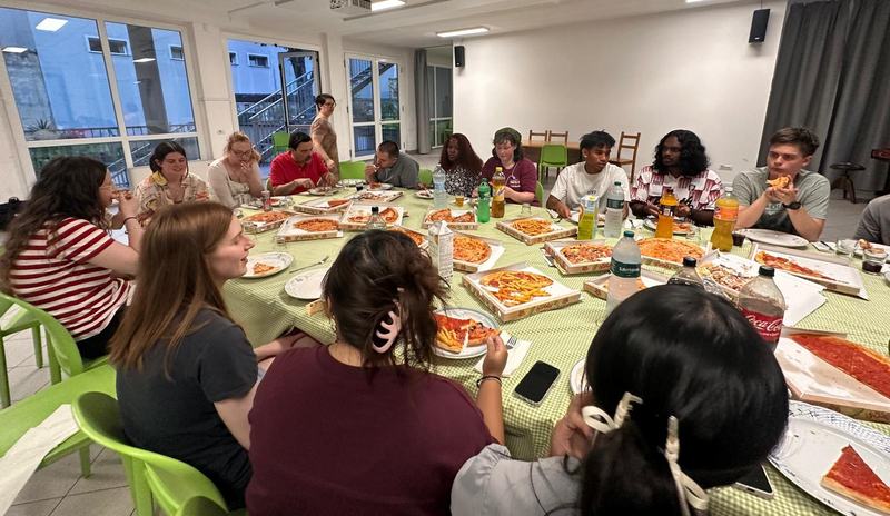 Group Sharing Pizza