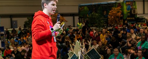 Tom Hart on stage at 3Gen 2023 v2.jpg