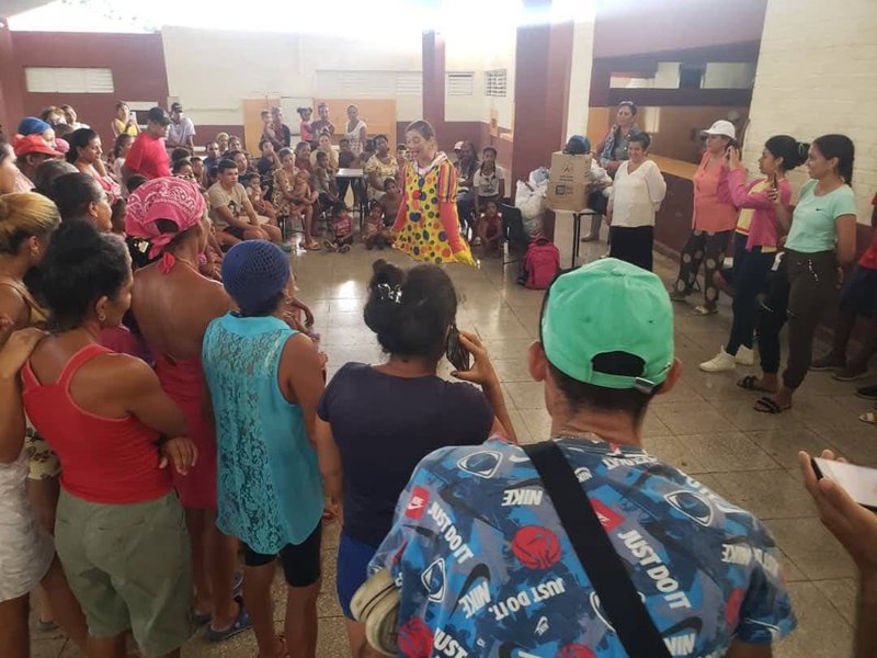 Trauma therapy through clowning at a shelter in Cuba
