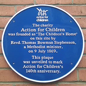 Round blue plaque