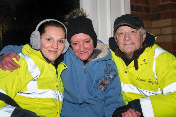 gerald-barley-and-kat-hamilton-befriend-homeless-woman-kim