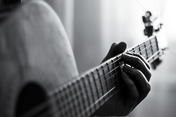 guitar-player-0719