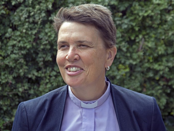 Revd Helen Kirk