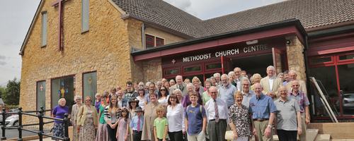 stratford-methodist-church-congregation-2